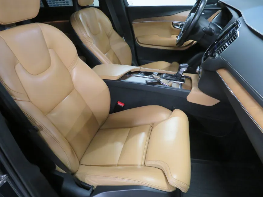 aa Volvo XC90 7K AWD Inscription T6