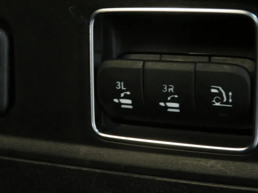 aa Mercedes-Benz GLS 400 D 4Matic