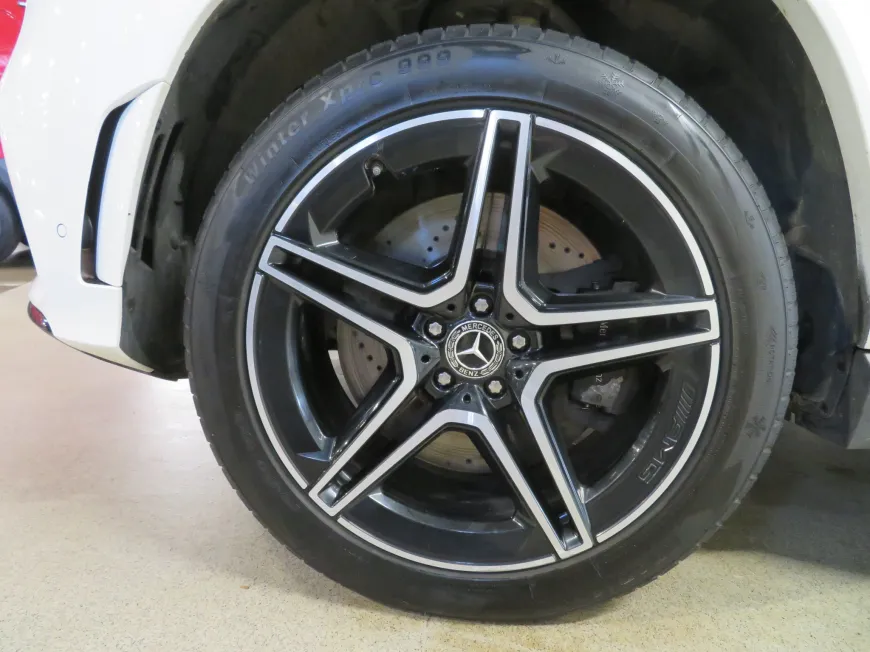 aa Mercedes-Benz GLS 400 D 4Matic