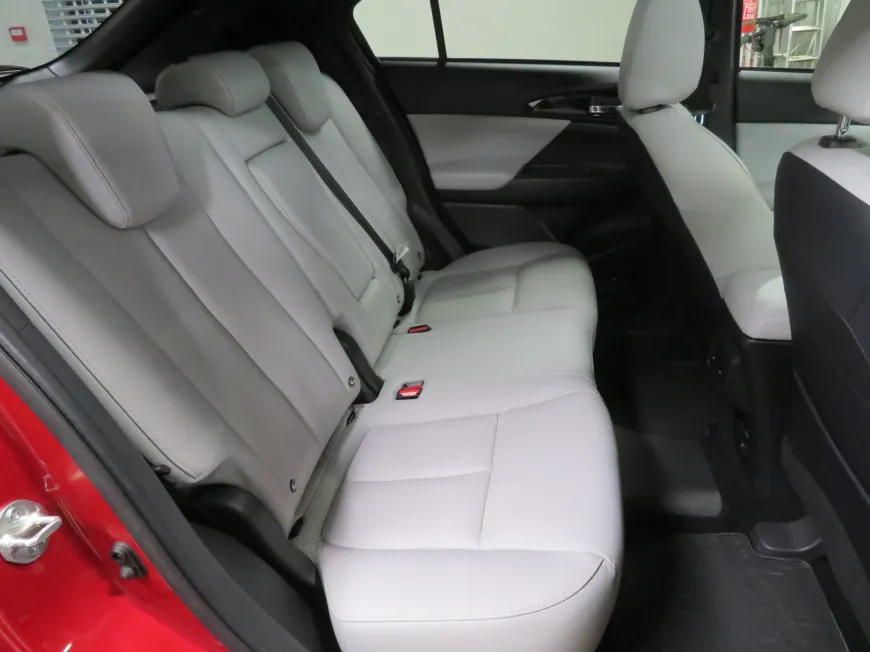 aa Mitsubishi Eclipse Cross 4WD pistikhübriid